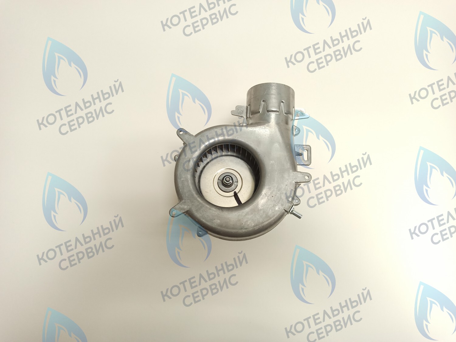 AF020-35W-K Вентилятор дымоудаления 24кВт Ariston CARES X/HS X/ALTEAS X/GENUS X/CLAS X (65115813) в Оренбурге	