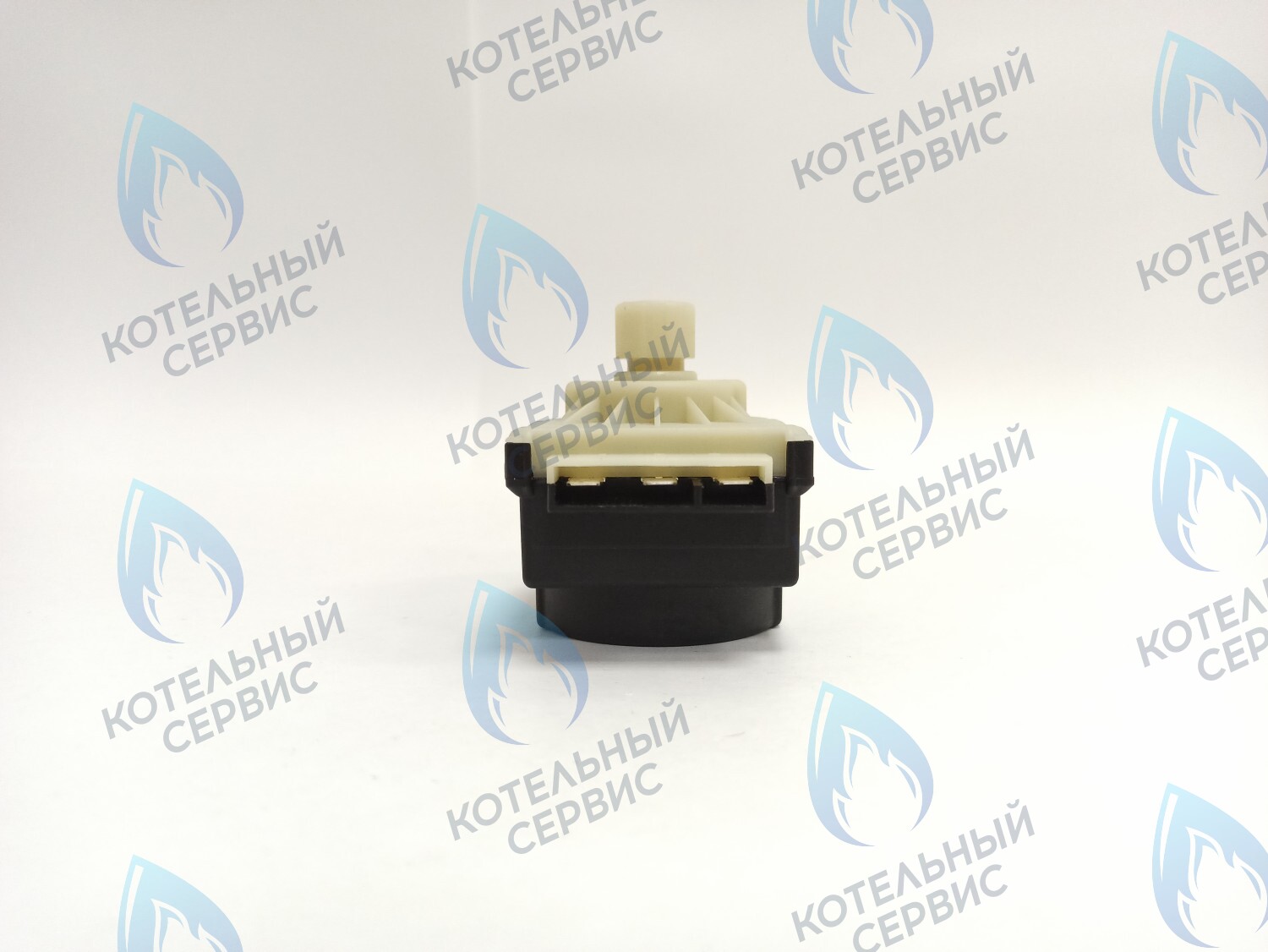 GM002-03 Сервопривод (мотор) трехходового клапана 10мм 220/240v ARISTON в Оренбурге	
