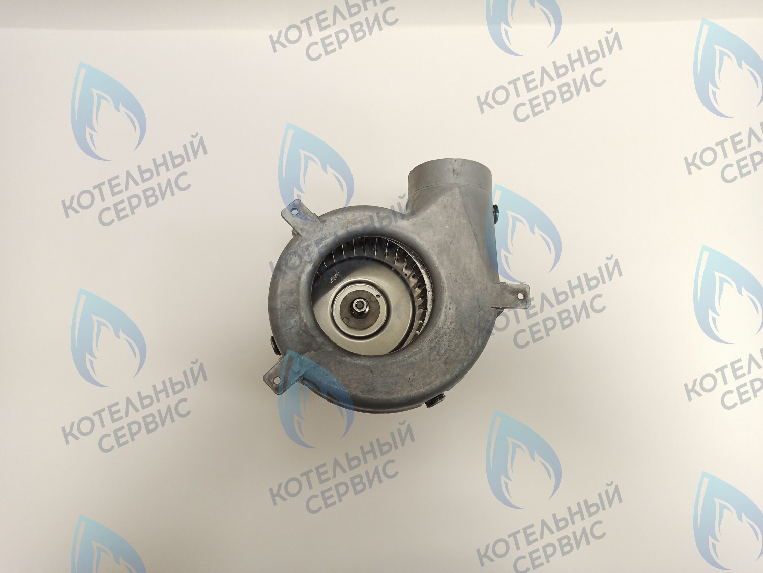 AF003-42W-F Вентилятор дымоудаления 42w Viessmann Vitopend 100 A1JB, WH1D на котлы 12кВт/24кВт (7858293) в Оренбурге	