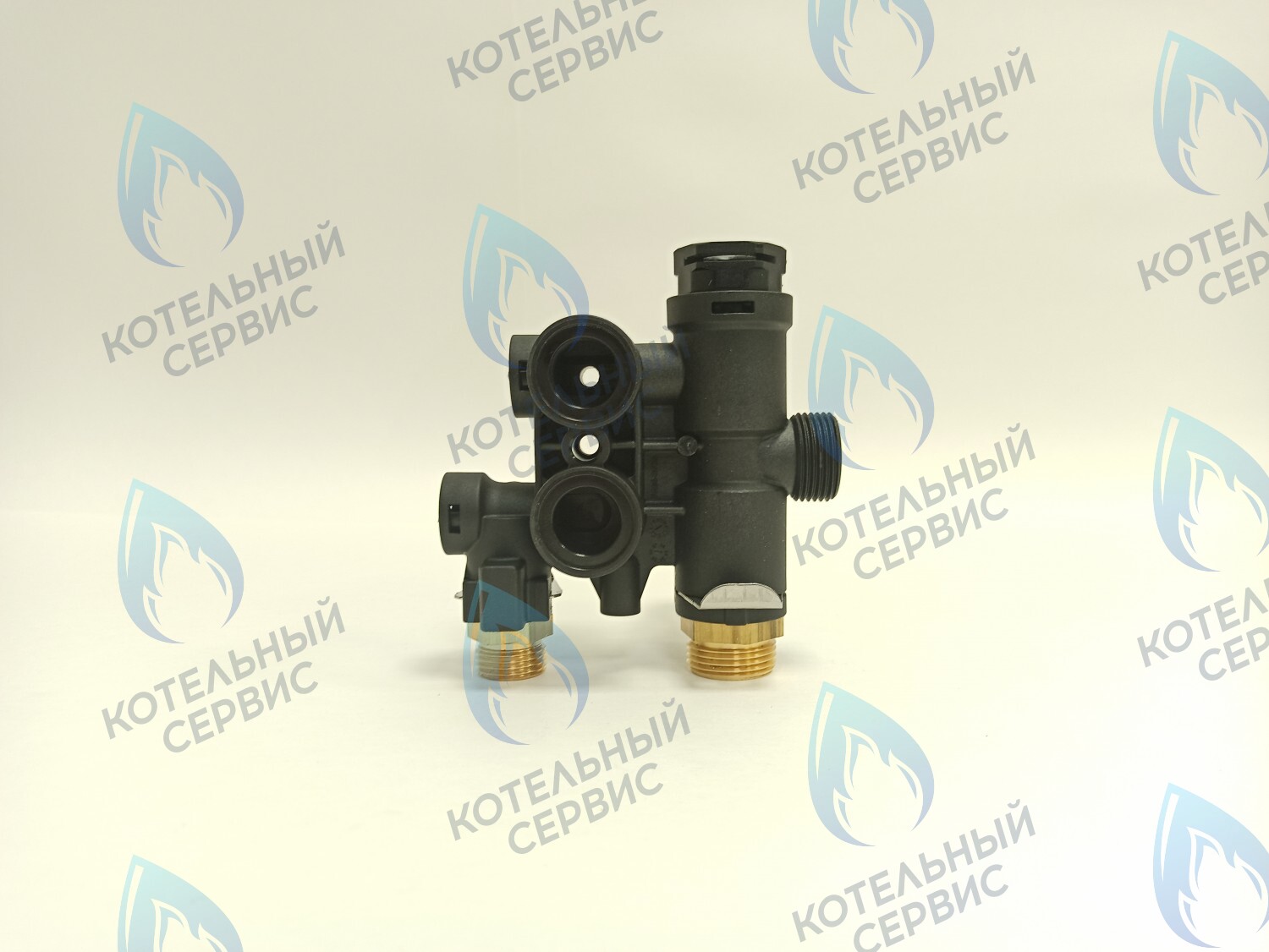 NUM00007 Гидроблок (левый) с картриджем трехходового крана (пластиковый) LIGHT 12кВт-24кВт, VARME 12кВт-18кВт (HH005B) FEDERICA BUGATTI в Оренбурге	