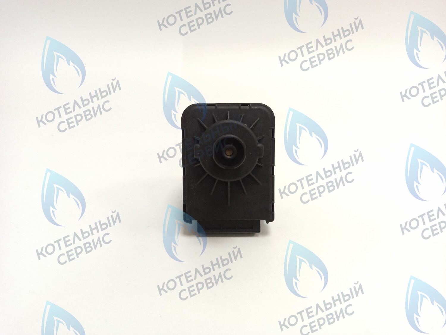 GM001-03 Сервопривод (мотор) трехходового клапана универсальный 7,5мм 220/240v (С) FERROLI, PROTHERM, VIESSMANN, ALPENHOFF, ALPHATHERM, ELECTROLUX, ROC, ELSOTHERM, OASIS, POLYKRAFT, HAIER, CHAFFOTEAUX, ARISTON, MIZUDO, ITALTHERM, THERMEX в Оренбурге	