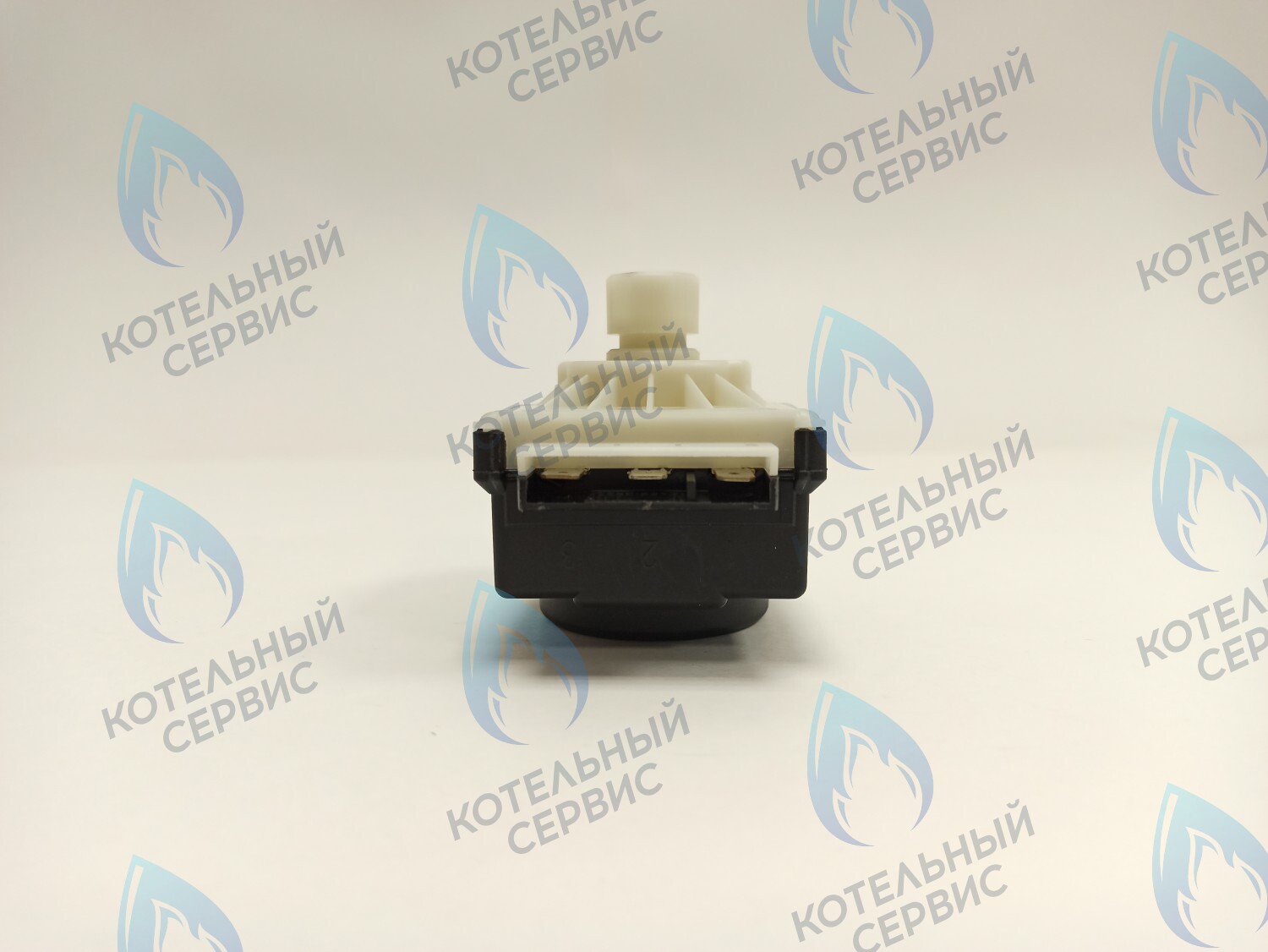 GM002 Сервопривод (мотор) трехходового клапана ARISTON (61302483-01) 10мм 220/240v (E) BAXI (5647340, 5694580, 5694581, 200025379, YYY56945811P, YYY005694581), CHAFFOTEAUX (61302483-01) в Оренбурге	