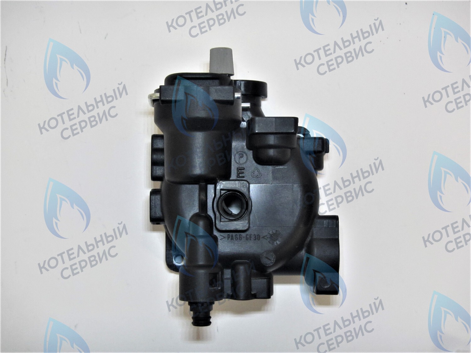 PMF01CW Улитка циркуляционного насоса (отверстие сзади, одно справа сбоку) FERROLI ARENA, DIVA под насос WILO (W21CW) в Оренбурге	