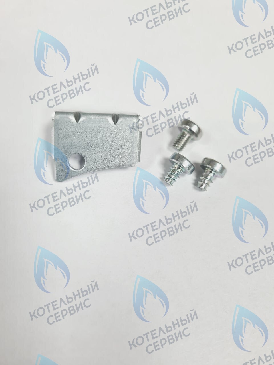 30033137A Металлический крепежный кронштейн  для замены нового насоса Шинху на существующий Фиксирующая скоба (1EA), болт (M4, 1EA), винт (4×6, 2EA) для Deluxe S/ONE, NCB 700 (необходим при замене 30033192A на 30020779B) в Оренбурге	