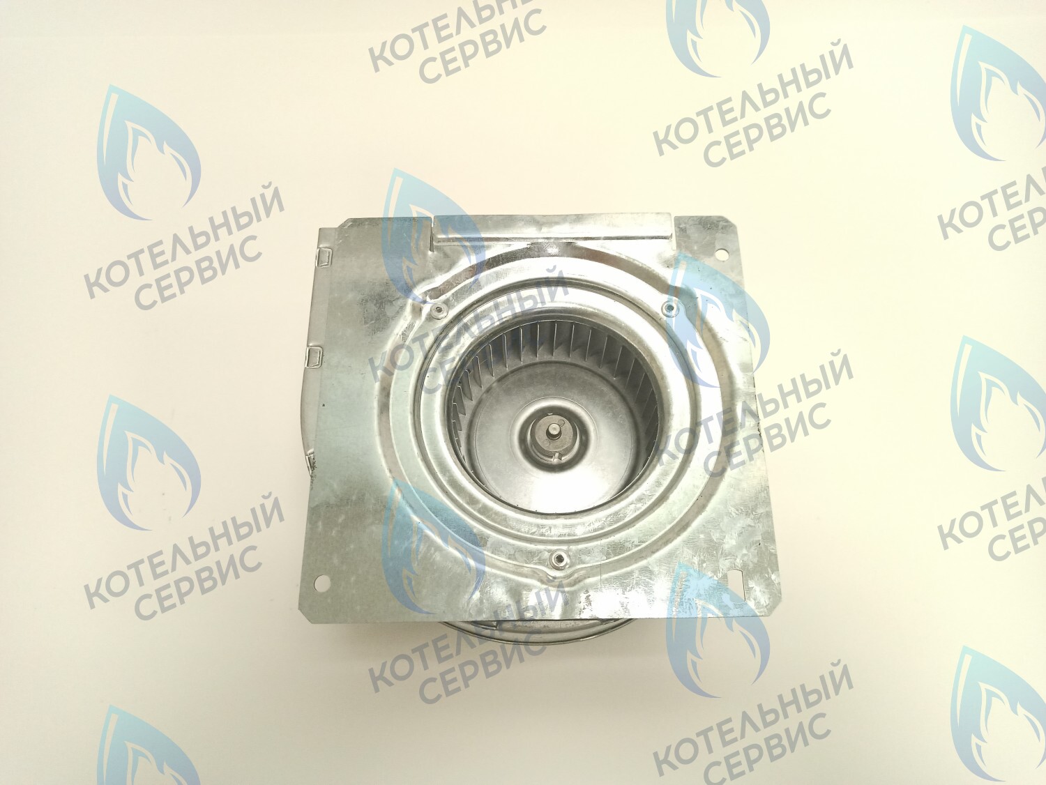 AF028-66W-BP-E Вентилятор VAILLANT turboTEC 36kW 190262 (в комплекте с монтажной пластиной) в Оренбурге	