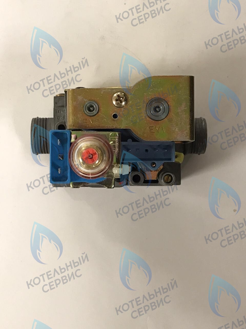 19928644 Газовая арматура 24V (8 747 003 700) U052/U054-24_28_24K_28K BUDERUS в Оренбурге	