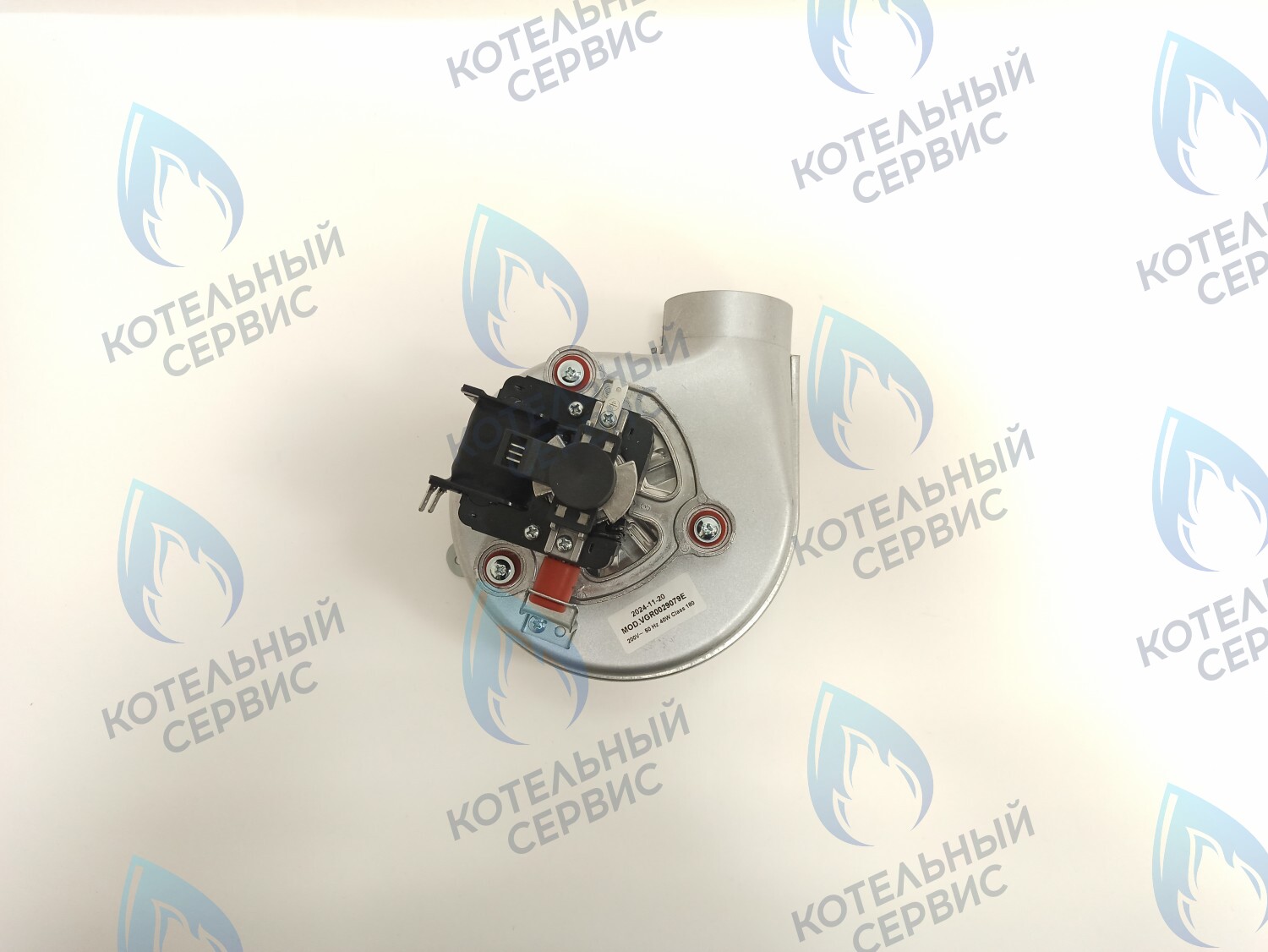 AF025-40W-C Вентилятор дымоудаления 40W BOSCH 6000 WBN6000-24C/24H И BUDERUS U072-24K/24 (87186429220) в Оренбурге	